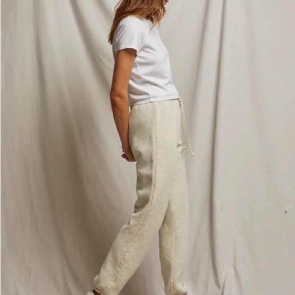 NWT Perfectwhitetee Michelle fleece joggers Size Small- Color Oatmeal - Picture 2 of 5